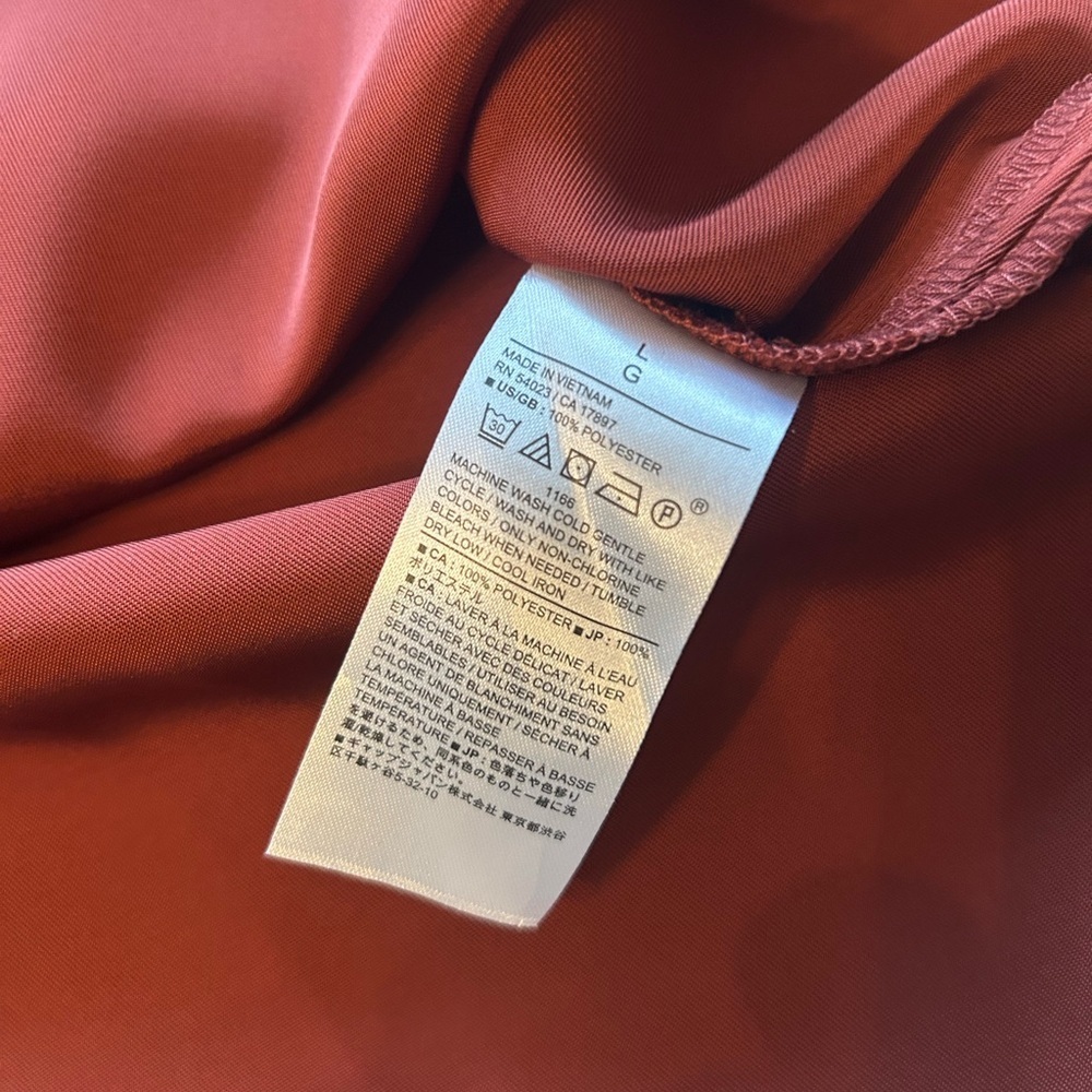 Banana Republic Deep Red Satin Blouse - Picture 7 of 12